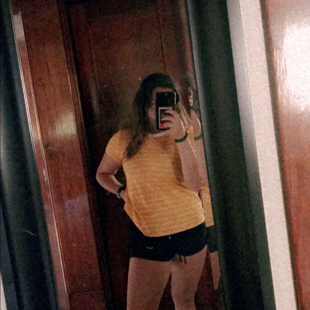 🐨2/$9🐨Old navy shirt